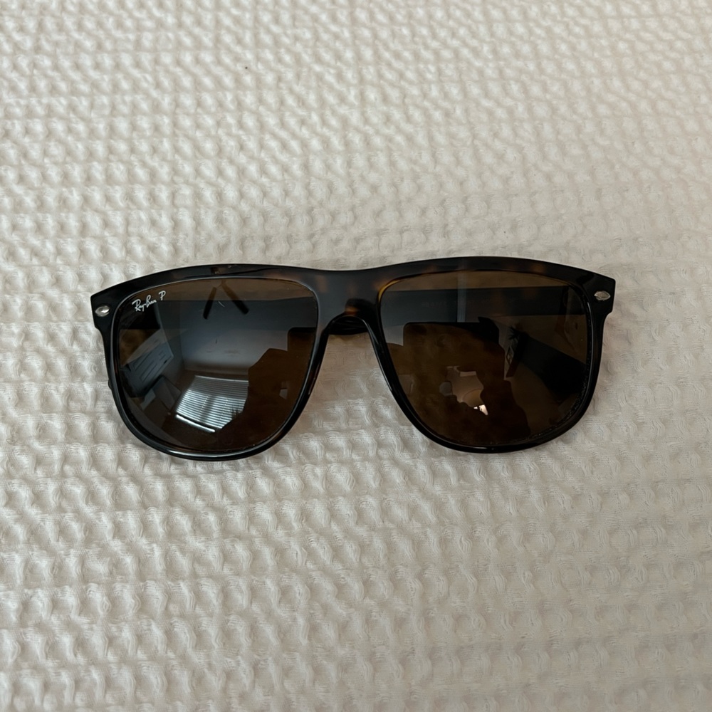 polarized raybans